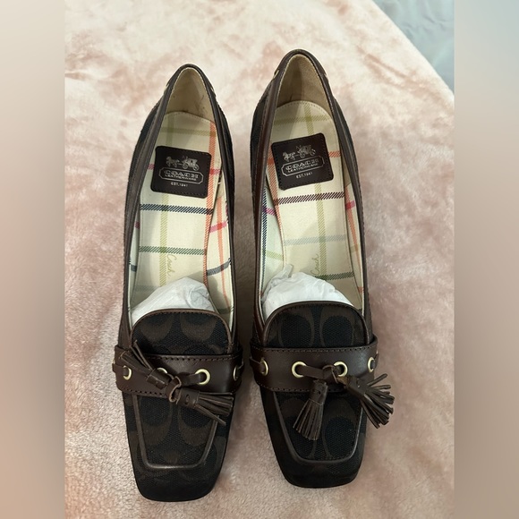 2000s Coach Heels - Picture 4 of 8